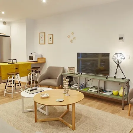 Orfas Apartment
